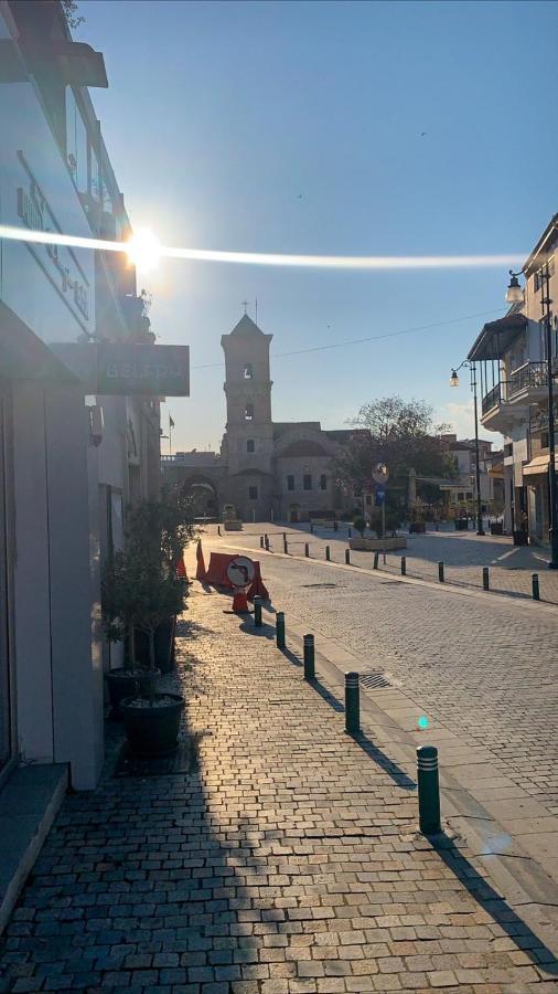 Ithaki Phinikoudes No. 201 * Larnaka